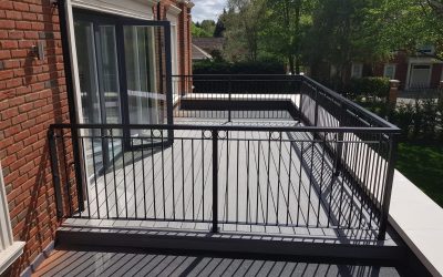 Choosing and fitting a balustrade for your decking
